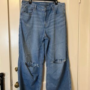 American Eagle Low Rise Dreamy Drape Jeans